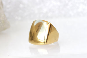 How to Clean Gold Jewelry and Keep It Shiny