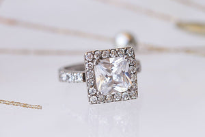 How to Choose the Perfect Promise Rings: A Complete Guide