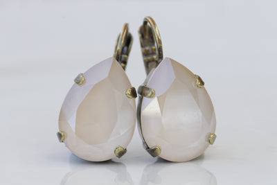 Ivory nude earrings