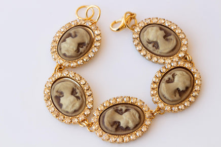 GOLD CAMEO BRACELET, Bronze Cameo Bracelet, oval cameo Bangles, Romantic Jewelry Set, Antique Cameo Jewelry, Rustic Vintage Wedding Bracelet