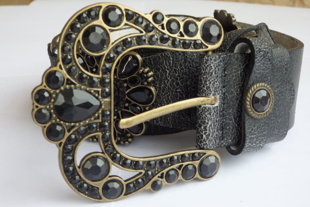 Big buckle belt womens hot sale