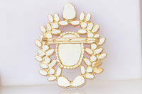 CAMEO BROOCH