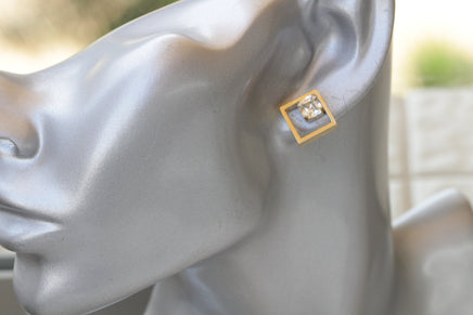 CRYSTAL STUD EARRINGS, Rebeka Clear Earrings, Minimalist Square Earrings, Dainty Studs, Gold Wedding Earrings, Bridal Earring, Bridesmaid