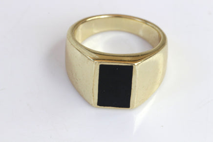 BLACK ONYX RING, Signet Black Gold Ring, 14k Goldfilled Ring, Women signet ring, Rings for Man, Men's Gold Ring, Flat Stone Ring,Chunky Ring
