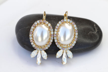 PEARLS Earrings, Pearl Blush And Opal Rebeka Earrings, Cluster Long Earrings, Bridal Pearl Earrings, Wedding Ivory Earrings, Prehistory