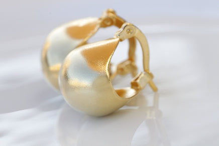GOLD Hoop Earrings, Minimalist Jewelry, Bridal Gold Plated Earrings, Small Hoops, Classic Chunky Small Hoop Earrings, Elegant Women's Hoops