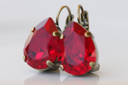 RED DROP earrings, Bridesmaid Dark Red Siam Earrings, Vintage Brass Earrings, Teardrop Earring, Rebeka Wedding Jewelry, Bordeaux Earrings