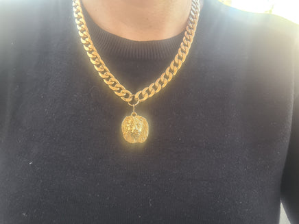 GOLD COIN NECKLACE, Unisex Chunky Necklace,Unique Gold Chunky Necklace, Lion Coin Necklace, Woman Big Pendant,Statement Gold Link Choker