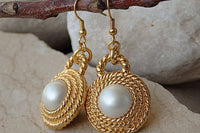Ivory Pearl Earrings. Wedding Pearl Jewelry. Bridesmaid Jewelry Dangle Women Earrings. Bridesmaid Gifts. Pearl Gold Earrings