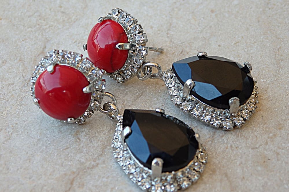 Red and black earrings online hotsell