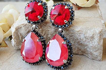 Red Black Earrings. Bridal Ruby Earrings. Rebeka Chandelier. Cocktail Jewelry. Ruby Crystal Earrings. Woman Gift. Blood Red Earrings