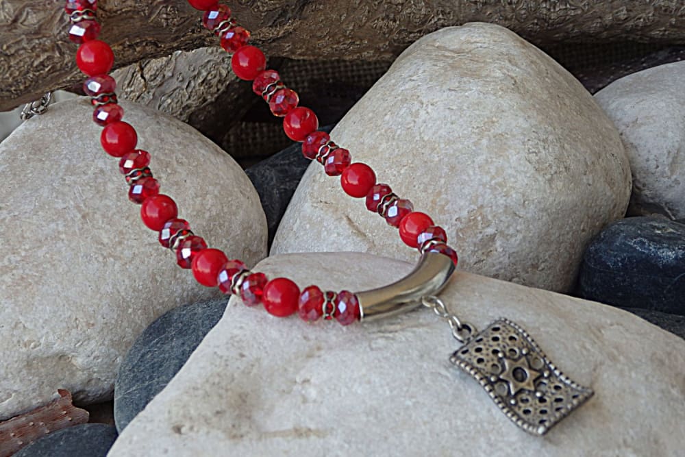 Red coral bead top