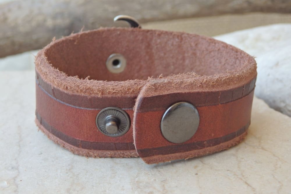 Wool buying and Leather Skull Cuff Bracelet in Brown and White | Punk Bracelet | Gothic Cuff | Unisex | for Men or Women | Halloween Jewelry