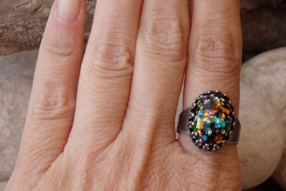 Vintage glass rings online
