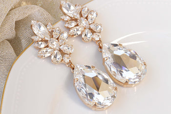 Bijoux de mariage pour la mariée : accessoires assortis à votre robe