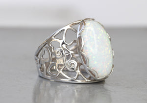 Vintage Opal Rings That Never Go Out of Style