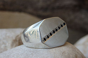 What Is a Signet Ring? History, Meaning & Modern Styles