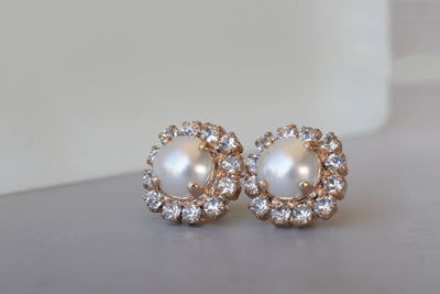 Pearl bridal jewelry