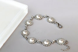 Pearl bracelet