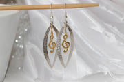 Music earrings