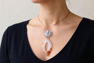 AGATE NECKLACE STATEMENT