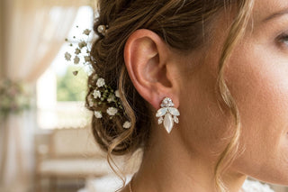 White PEARL BRIDAL EARRINGS