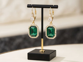 GREEN DROP EARRINGS