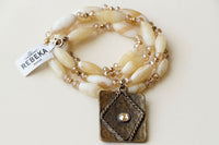 Collier en jaspe jaune