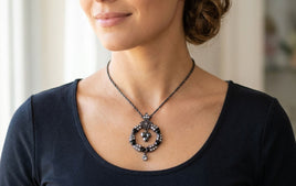 BLACK GRAY NECKLACE