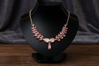 ANTIQUE PINK NECKLACE