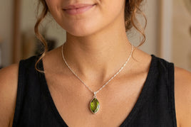 PERIDOT NECKLACE