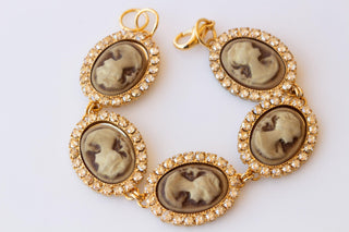 GOLD CAMEO BRACELET, Bronze Cameo Bracelet, oval cameo Bangles, Romantic Jewelry Set, Antique Cameo Jewelry, Rustic Vintage Wedding Bracelet