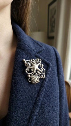 Silver Antique Filigree Brooch – Art Deco Crystal Pin