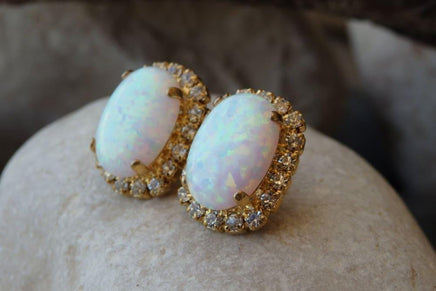 White Opal Gold Necklace & Opal Stud Earrings