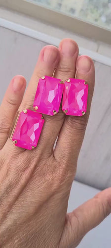 PINK FUCHSIA RING, Statement Pink Stone Ring, Hot Pink Ring, Large Unique Ring, Big Stone Cocktail Ring, Neon Ring, Dark Pink Chunky Ring