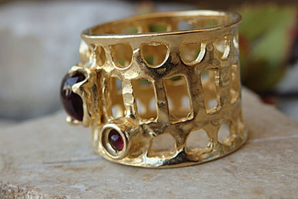 3 Stones Garnet Band Ring