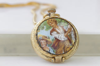 Collier médaillon vintage