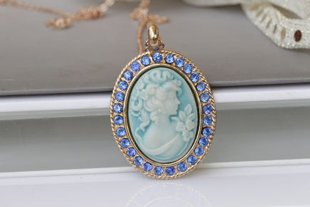 Cameo Pendant