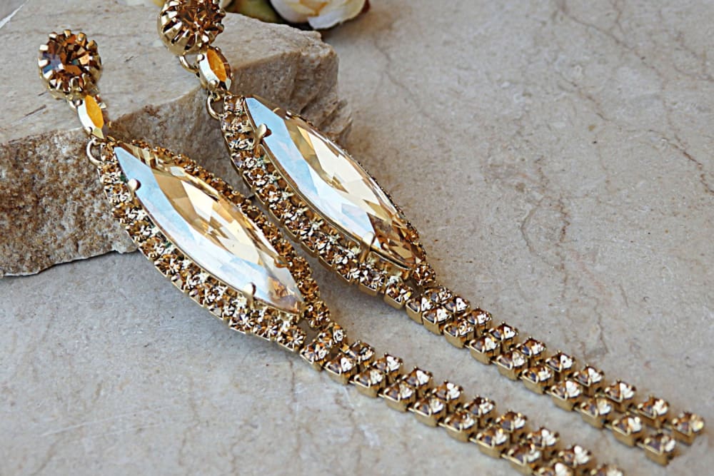 Champagne Bridal Earrings. Topaz Rebeka Earrings. Champagne Bridesmaid Jewelry. Bridal Jewelry Bride. Estate Crystal Dangle Earrings.