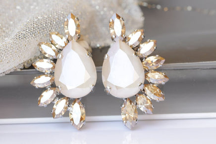 Cream Teardrop Earrings