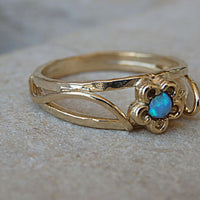Daily Opal Gold Ring