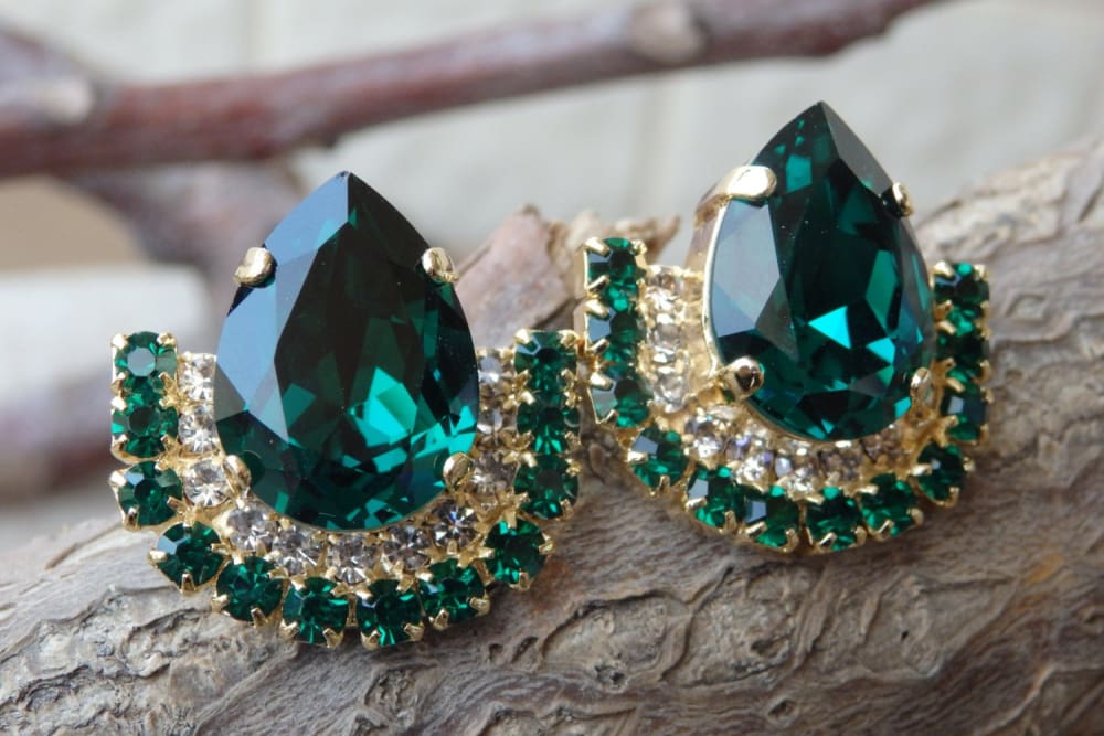 Earrings with emerald green stones | THOMAS SABO