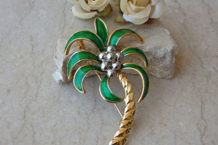 Green Gold Brooch.enamel Brooch. Vintage Green Brooch