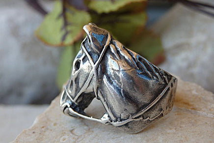 Horse Ring. Animal Ring. Horse Head Ring. Southwestern Ring. Horse And Rider. Silver Charm Ring. Horse Jewelry. Sculpted Ring. Oxidized Ring