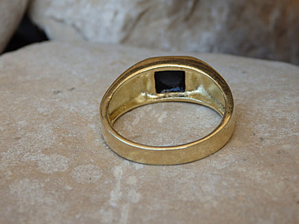 Square Onyx Signet Ring, Goldfilled Ring, Women signet ring, Rings for him her,  Gold Onyx Ring, Black Stone Ring,Onyx Mens Signet Gold Ring