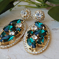 Emerald crystal earrings. crystal earrings.Dark green earrings.Emerald weddings jewelry. prom earrings.Glamour earrings. For brides
