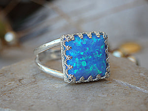 Opal Ring, Silver Sterling ring, Blue Opal Ring, Crown Ring,Promise Ring, Fire Opal jewelry, Women Ring. Square stone ring. Delicate Ring