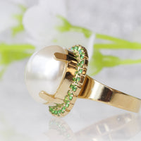 EMERALD AND PEARL Ring, Art Deco Ring, White Statement Pearl Green Ring, Gift For Her, Large Pearl Ring, Rebeka Ring, Pearl Bridal Gift,