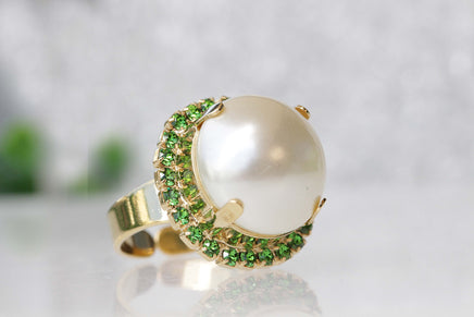 EMERALD AND PEARL Ring, Art Deco Ring, White Statement Pearl Green Ring, Gift For Her, Large Pearl Ring, Rebeka Ring, Pearl Bridal Gift,