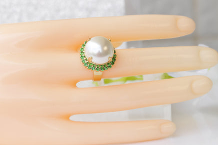 EMERALD AND PEARL Ring, Art Deco Ring, White Statement Pearl Green Ring, Gift For Her, Large Pearl Ring, Rebeka Ring, Pearl Bridal Gift,